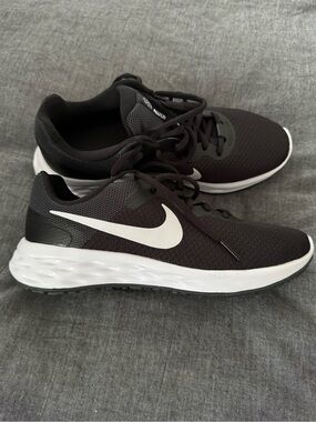 Nike Revolution Black & White Running Shoes - brand new